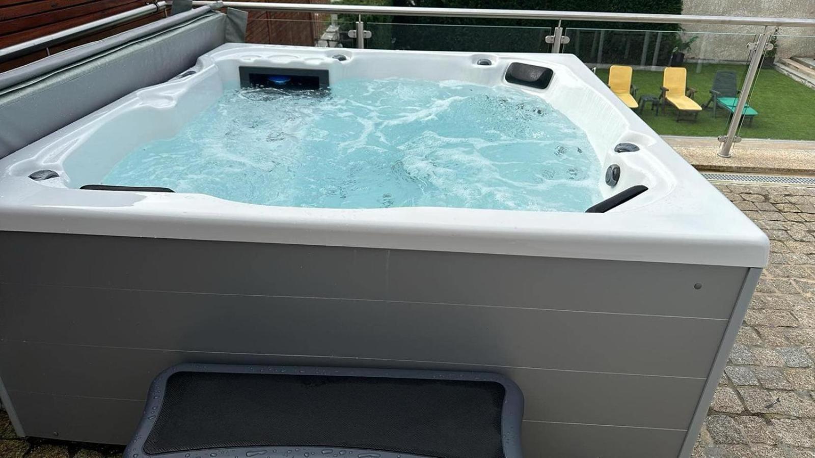 Fonte Retreat Home - Jacuzzi And Heated Swimming Pool Sandim 外观 照片